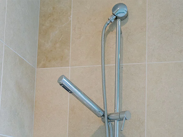 plumber-18 Featured image for the current loop item.